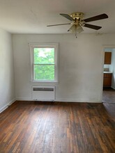 3265 Sunset Blvd, Unit Apt 4 in Steubenville, OH - Building Photo - Building Photo