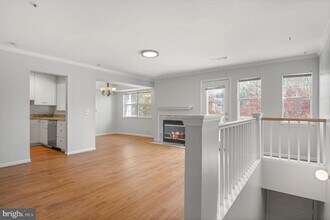 5705 Chapman Mill Dr in North Bethesda, MD - Building Photo - Building Photo