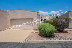 4950 N Valle Rd in Tucson, AZ - Building Photo