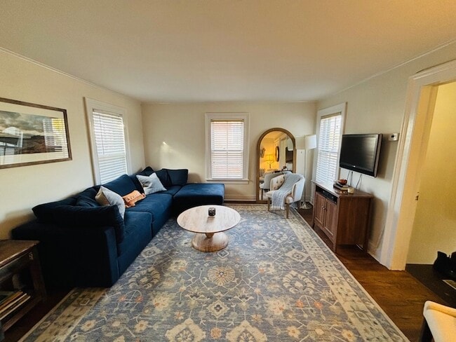 220 South St in Oyster Bay, NY - Building Photo - Building Photo