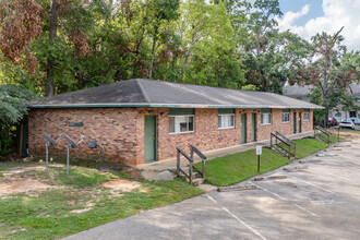 Ashton Place Apartments in Tallahassee, FL - Building Photo - Building Photo