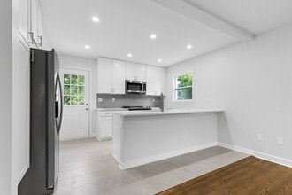 4307 Colebrook Rd in Charlotte, NC - Building Photo - Building Photo