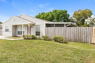 1365 Savoyard Way in Royal Palm Beach, FL - Building Photo - Building Photo