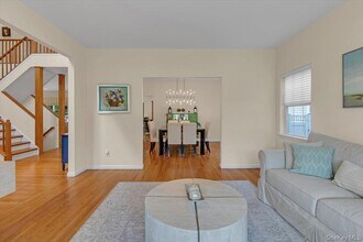 35 Auden Ave in Melville, NY - Building Photo - Building Photo