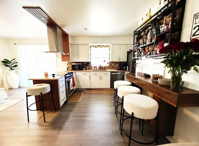 137 N Nowell St in Orlando, FL - Building Photo - Building Photo