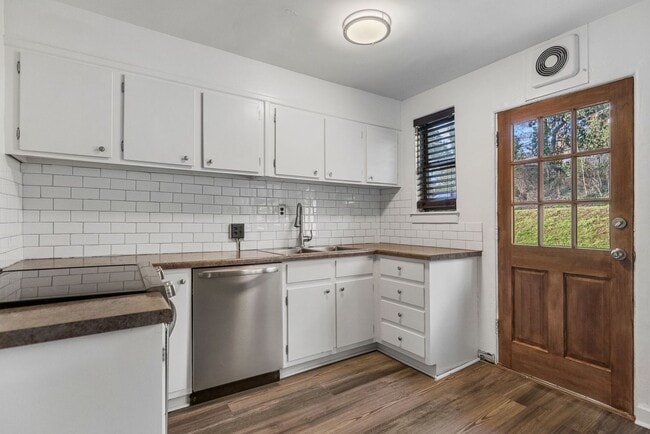 64 Faris Cir in Greenville, SC - Building Photo - Building Photo