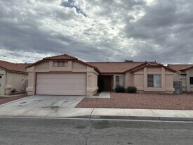 6437 Chippindale Ln in Las Vegas, NV - Building Photo