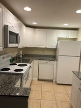 480 NW 20th St in Boca Raton, FL - Building Photo - Building Photo