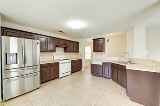 19814 Lindenfield Pl in Katy, TX - Building Photo - Building Photo