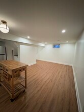 1012 Roswell Dr in Silver Spring, MD - Building Photo - Building Photo