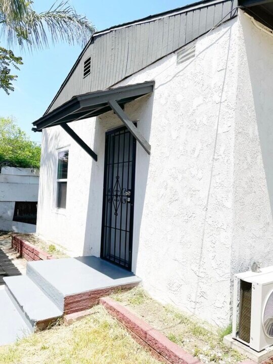 440 W 23rd St, Unit B in San Bernardino, CA - Building Photo