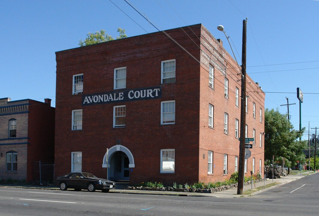 Avondale Court in Spokane, WA - Building Photo