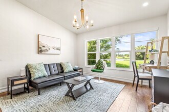 4040 Ice Castle Way, Unit Modern Condo in Naples, FL - Building Photo - Building Photo