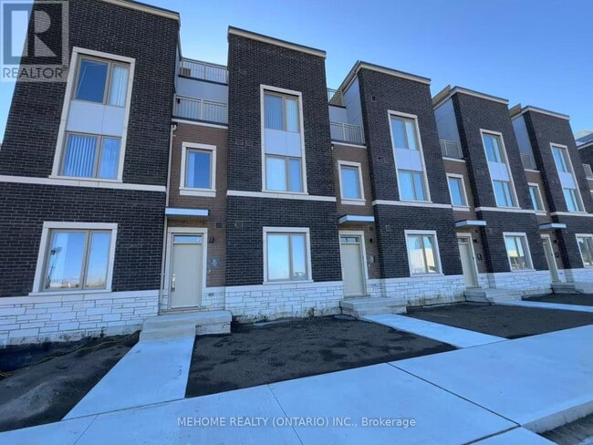 property at 90 Honeycrisp Cres