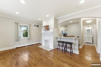 113 Oak St in Ridgewood, NJ - Building Photo - Building Photo