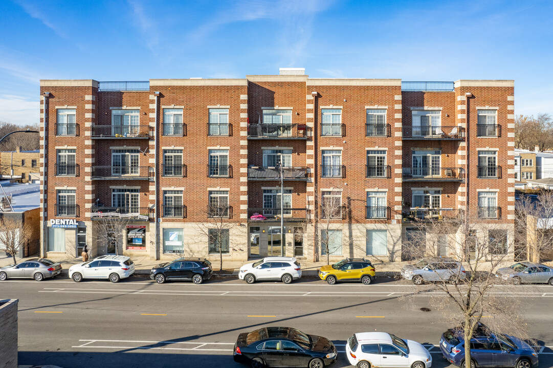 5426 N Kedzie Blvd in Chicago, IL - Foto de edificio