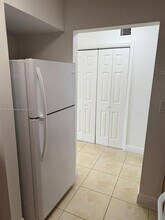 7010 NW 186th St in Hialeah, FL - Building Photo - Building Photo