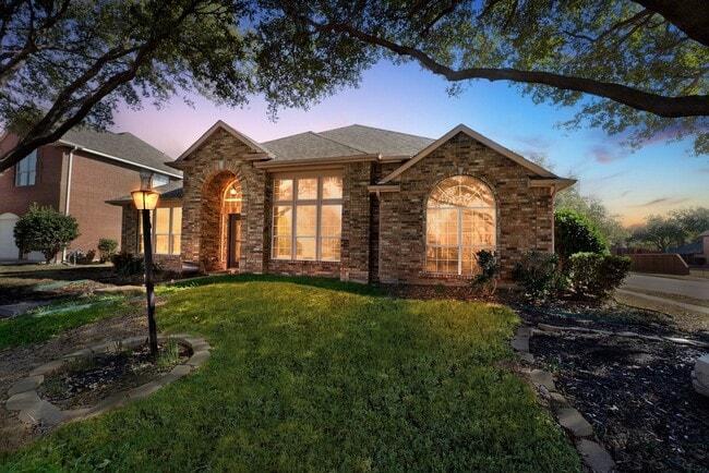 property at 5512 Charleston Dr