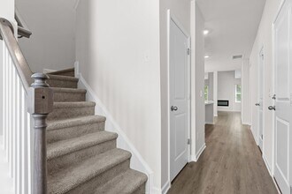 6604 Bunker Hill Dr in Raleigh, NC - Building Photo - Building Photo