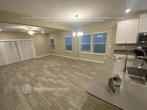 11370 Oyster Creek Rd in Jacksonville, FL - Foto de edificio - Building Photo