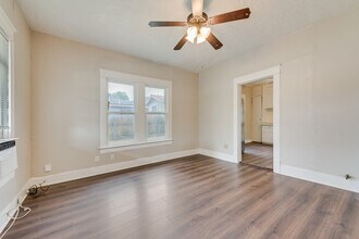 511 Lansing St in Dallas, TX - Building Photo - Building Photo