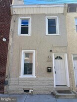 2321 E Cabot St in Philadelphia, PA - Building Photo