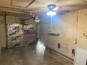 2516 W Newman Pkwy in Peoria, IL - Building Photo - Building Photo