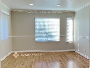 23037 Magnolia Glen Dr in Santa Clarita, CA - Foto de edificio - Building Photo