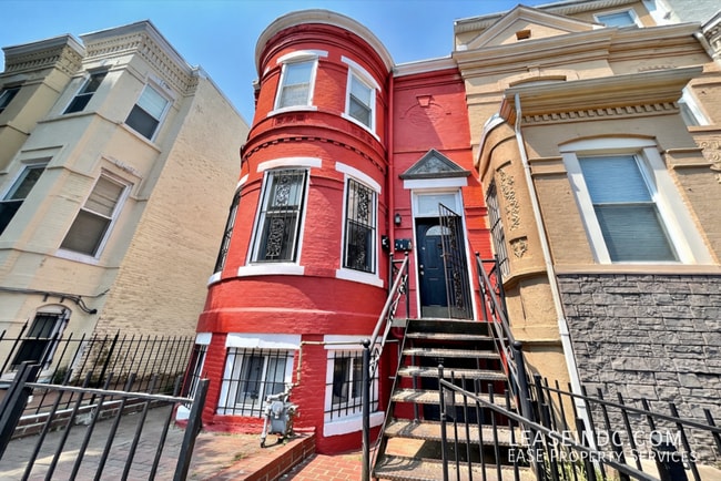property at 1612 6th St NW
