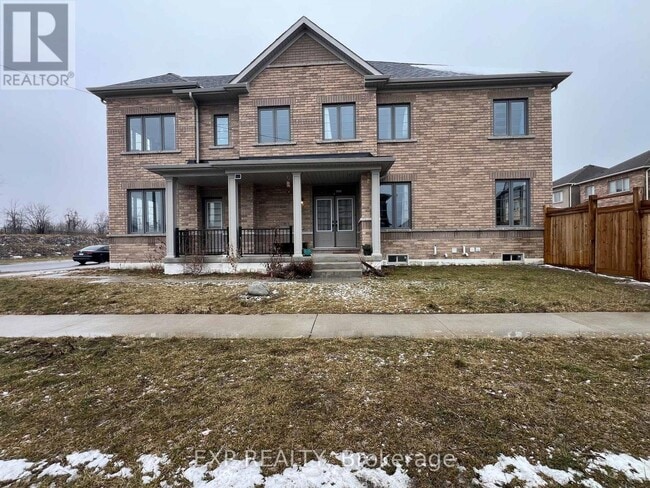 property at 2 Littlewood Dr