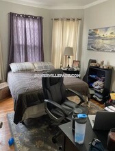 158 Holland St-Unit -3 in Somerville, MA - Building Photo - Building Photo