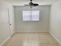 4089 NW 87th Ave in Sunrise, FL - Building Photo - Building Photo