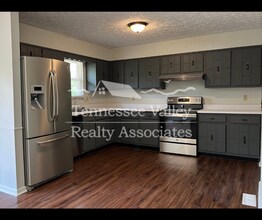 7629 Crestland Rd in Knoxville, TN - Building Photo - Building Photo