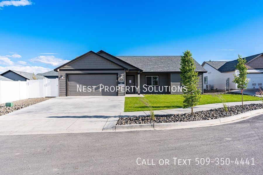 913 N Washington St in Moses Lake, WA - Building Photo