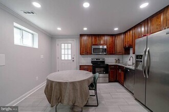 15218 Nottingham Dr in Manassas, VA - Building Photo - Building Photo