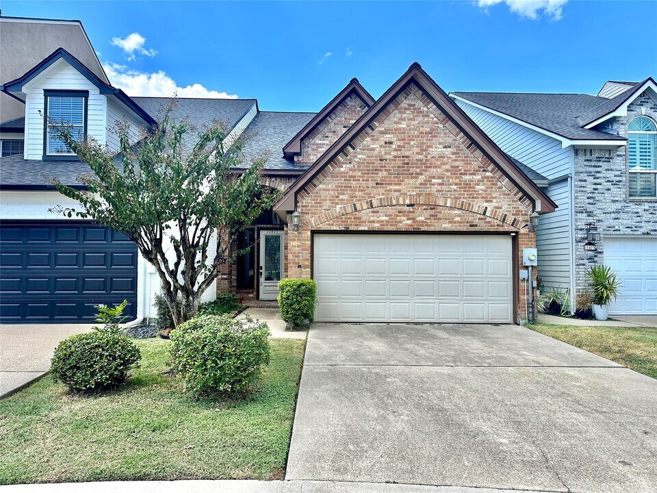 11471 Ketch Ct in Willis, TX - Building Photo