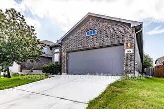 7938 Headwaters Trail in San Antonio, TX - Foto de edificio - Building Photo