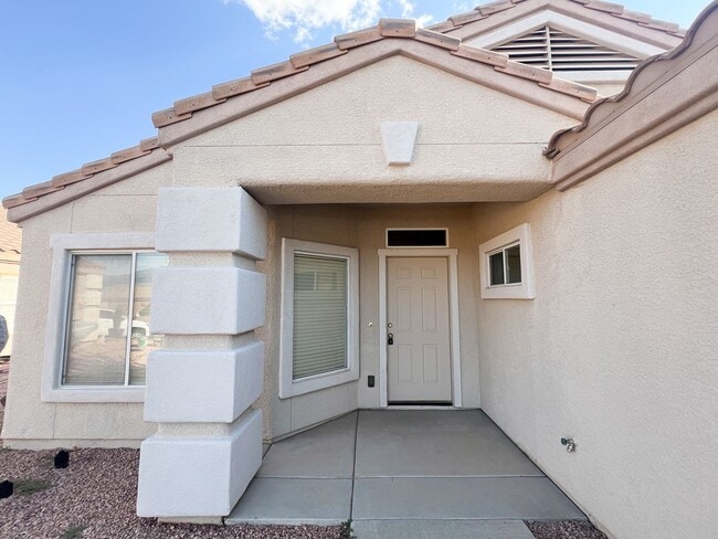 property at 5020 E Sage Springs Dr