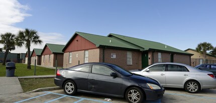 Bundy & Cindy Place Apartments in New Orleans, LA - Foto de edificio - Building Photo