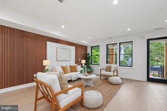 4411 Illinois Ave NW in Washington, DC - Building Photo - Building Photo