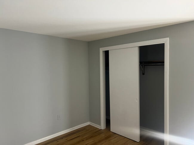 64 Market St in Somersworth, NH - Foto de edificio - Building Photo