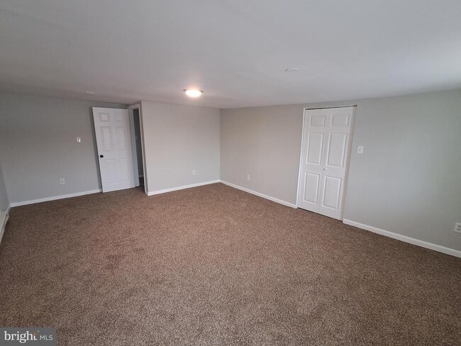 property at 33 Mill St