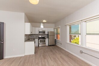 412 S Lake St in Los Angeles, CA - Building Photo - Building Photo