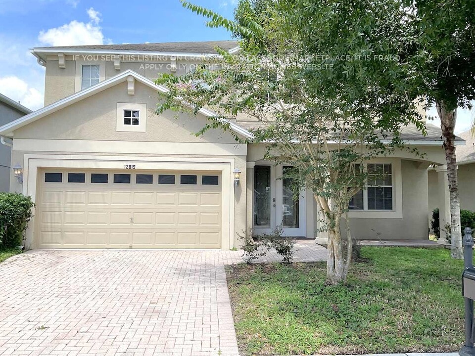 12819 Solola Way in Trinity, FL - Building Photo