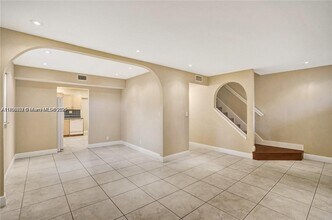 8002 SW 5th St in North Lauderdale, FL - Building Photo - Building Photo