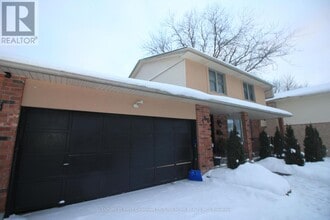 55 Wentworth Ct in London, ON - Building Photo - Building Photo