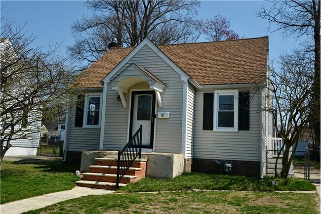 property at 13 Massachusetts Ave