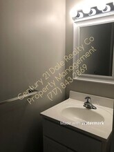 56 Lexton Dr in York, PA - Building Photo - Building Photo