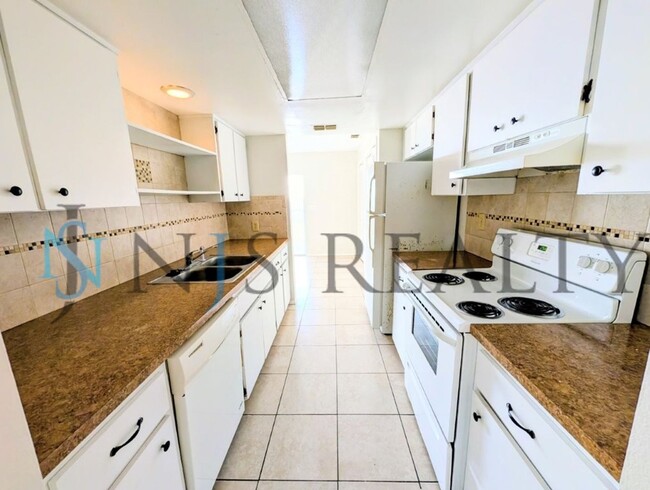 4325 Woodfield Ave in Holiday, FL - Building Photo - Building Photo