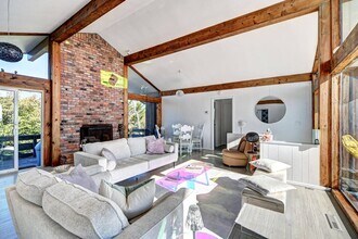 323 Marine Blvd in Amagansett, NY - Building Photo - Building Photo